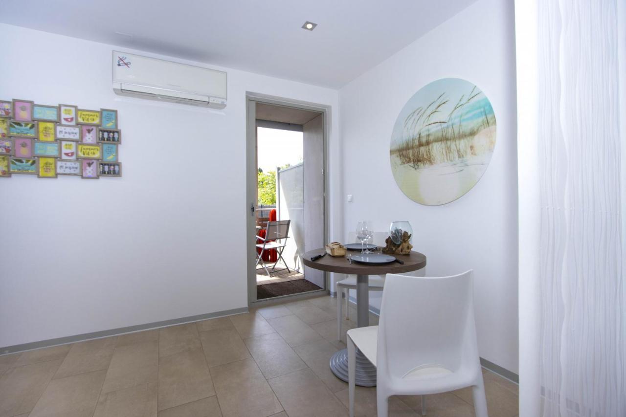 Studio Alon Ideal Pour Vos Vacances Ou Sejours Pros Saint-Cyr-sur-Mer Bagian luar foto